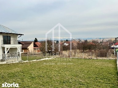Casa individuala cu 7 camere, teren 727mp, intabulata, Cisnadie.