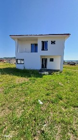 Casă individuală - Corunca-1200 mp teren