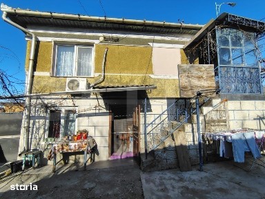Casa individuala cu front mare la strada, 80 mp, teren 740 mp, Apahida