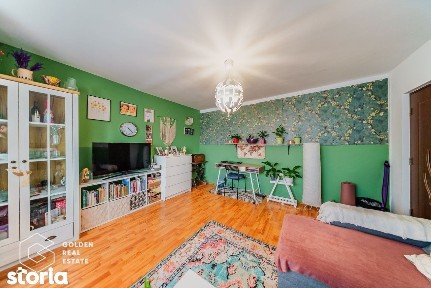 Apartament 4 camere, langa campusul UVVG, decomandat, etaj 3, comision