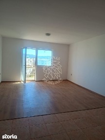 Apartament 39 mp con.-balcon-ideal locuire - finisata-Zona Pompieri