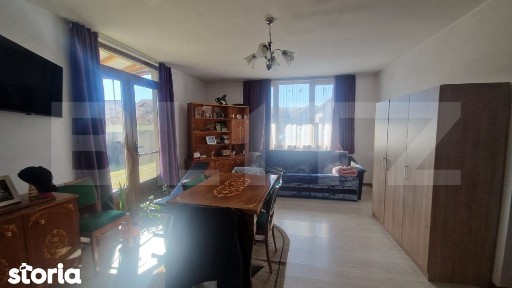 Casa 5 camere Tarlungeni (nu Izvor) teren 800 m, cartier nou