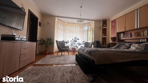 Vila cu 5 Camere și Teren 2183+Clădire pentru Afacere sau Evenimente