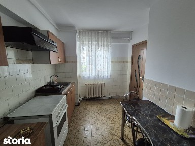 Apartament 4 camere Centru, mobilat și utilat