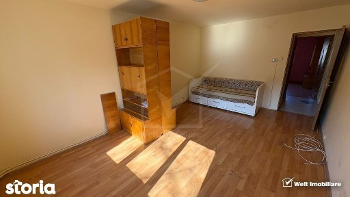 Apartament 2 camere, Plopilor, etaj 1, camere decomandate, centrala pr