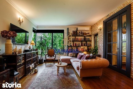 Vila deosebita de vanzare in Corbeanca - Langa padure | Complex rezi