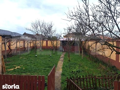 Casa spatioasa P+E+M de vanzare - Harman | 5 camere | Curte 500 mp