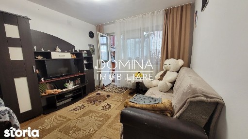 Vanzare apartament 4 camere, etajul 1, strada Nicolae Titulescu