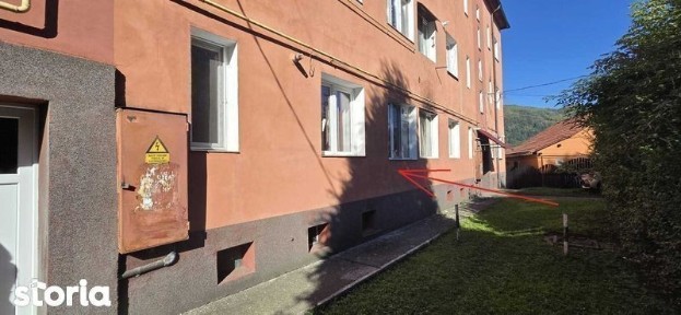 Apartament Petrila / Lonea, 2 beciuri/ camara