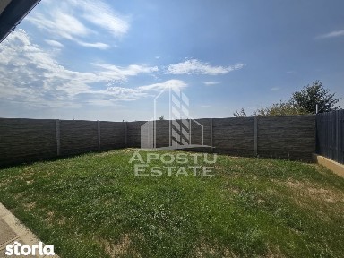 Duplex de vanzare, P+1, 4 camere si 3 bai, 122 mpu, Sag, Timis