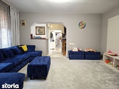 Casa P+M, cu 5 camere, zona Central