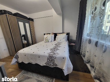 Apartament cu trei camere mobilat si cochet