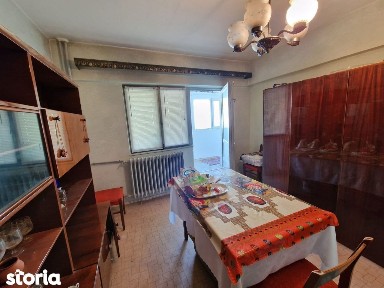 Apartament 4 camere etaj 1,Alexandru cel Bun