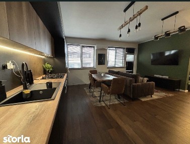 Apartament 3 camere, 2 bai, 2 balcoane, parcare, zona Subcetate