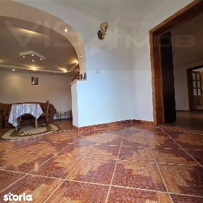 Casă de vânzare în Com. Helegiu