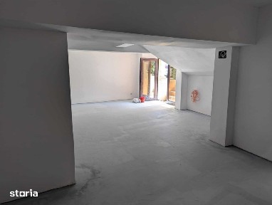 Spatiu comercial 130 mp - demisol - Faleza Nord - 100.000 euro (Cod E8)