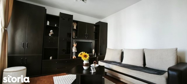 De vanzare apartament cu 3 camere in Tudor - in spate la E-ON