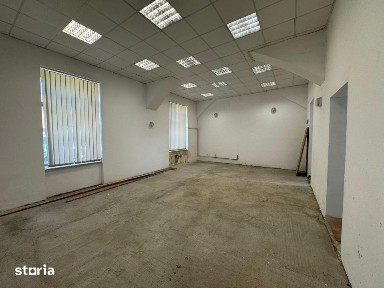 Spatiu comercial Ultracentral stradal,73mp, curte, cu posibilitate ext