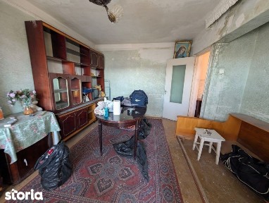 Decomandat, 3 camere - spatios
