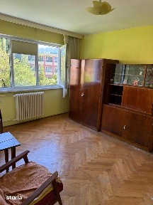 Vand Garsoniera confort 1 decomandat