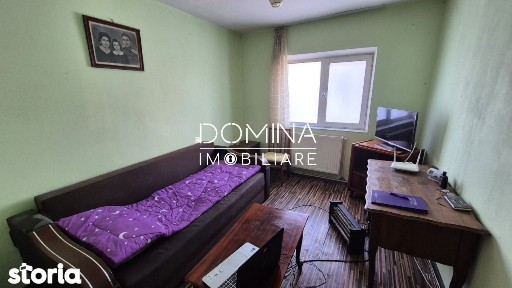 Vanzare apartament 4 camere, et.2, situat in Targu Jiu, strada Progres