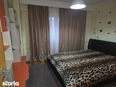 Apartament cu doua camere decomandat si spatios in Fratii Golesti
