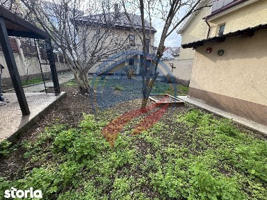Casă p+1 formata din doua apartamente
