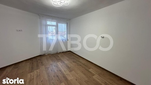 Apartament 2 camere loc de parcare modern balcon zona Turnisor Sibiu