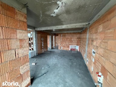 Apartament 3 camere, semifinisat, Zalau
