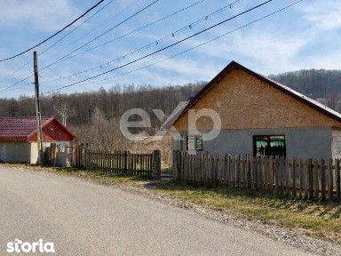 Casa / Vila cu 3 camere de vanzare, Buhoci, jud Bacau