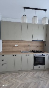 Apartament de vanzare 2 camere semidecomandat - zona Bere - Pitesti