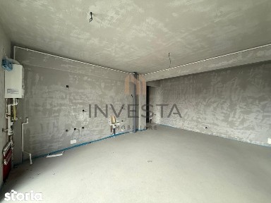 Apartament 3 camere, bloc nou, balcon, zona VIVO!