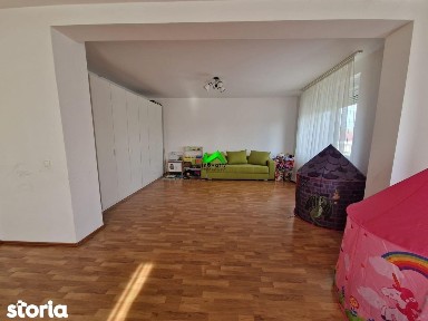 Casa de vanzare 6 camere Sibiu Sura Mica