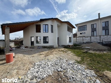 Casa la cheie Mioveni, zona A-uri