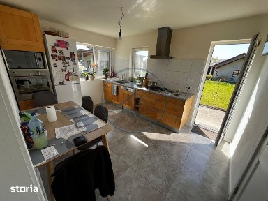 Casa individuala de vanzare in Beclean - eleganta, confort si natur