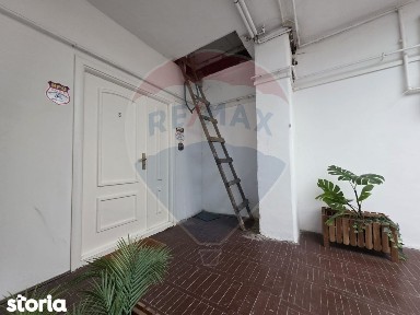 Apartament 5 camere vanzare in casă / vilă Bucuresti, Rosetti