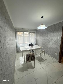 Apartament cu 3 camere, 60 mp, pretabil spatiu comercial, zona Central