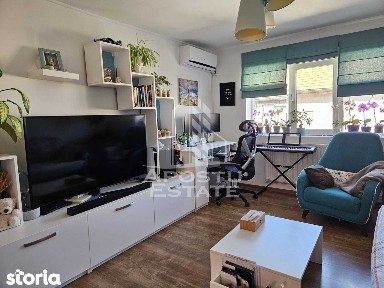 Apartament cu 3 camere de vanzare, 2 bai, zona Soarelui, Timisoara