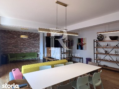 Penthouse cu Design Eclectic | Central | Panoramă Unică | Oradea