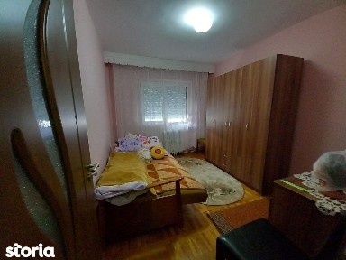 Bd. Traian - Clinica Sante, apartament 3 camere, decomandat!