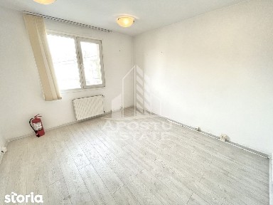 Spatiu de inchiriat pentru birouri, SAD, 60 mp, zona Complex Timisoara