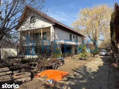 Casă/Vilă de vânzare în comuna Târgu Trotuș, județul Bacău.
