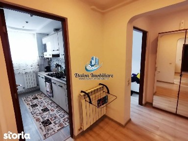 Apartament 3 camere, etaj 1, Piata Darmanesti