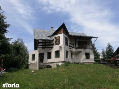 Vand casa - loc. Varfu dealului jud. Suceava