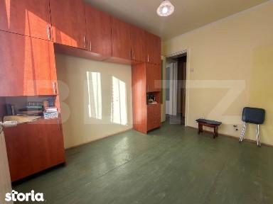 Apartament cu 2 camere, etaj 1, bloc tip Z - zona Velenta