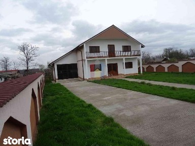 Vila P+1, constructie 2013, teren 700 mp, la 50Km de Braila