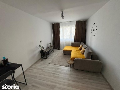 Apartament 2 camere decomandate la etaj 3, A Russo