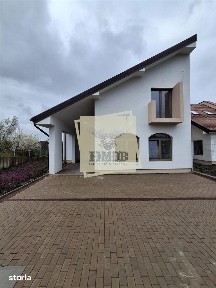 Casa rezidentiala generoasa cu 5 camere 3 bai dressing parcare