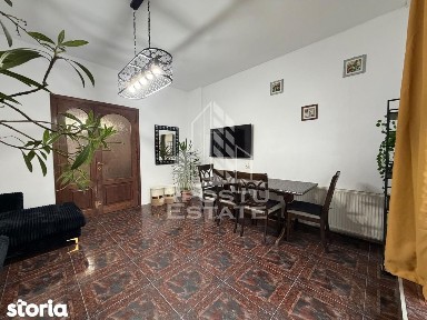 Casa indiviuala de vanzare,7 camere, teren 600 mp, zona Lipovei