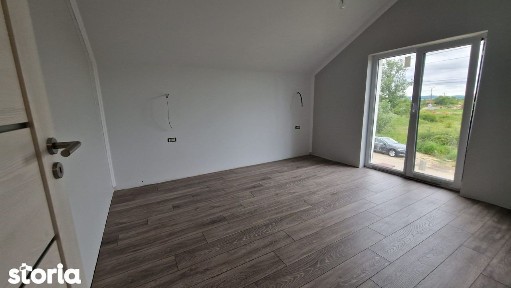 Proprietar - Duplex De Vânzare Remetea Mare Pret 134.900 Euro